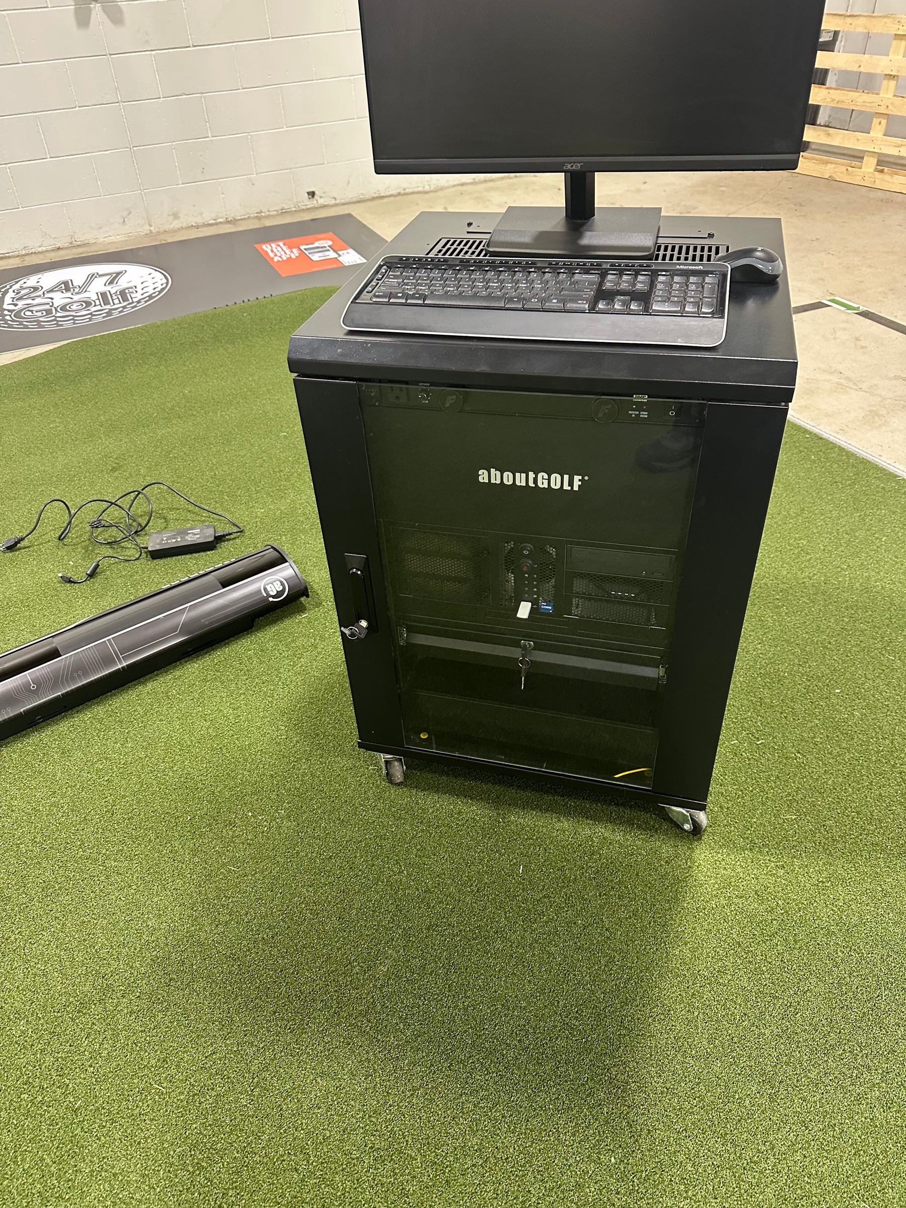 Used - aboutGOLF Simulators