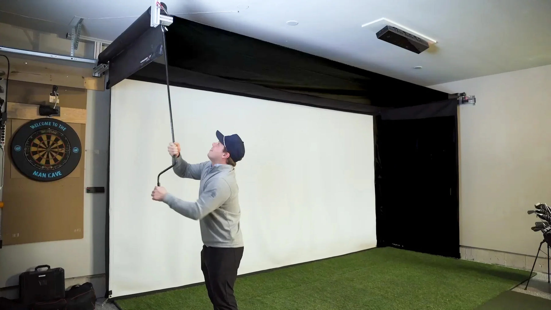 Vanish Series Retractable Golf Enclosure
